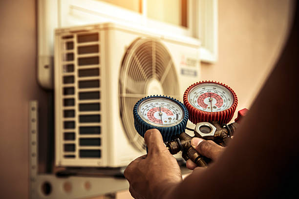 Professional Hvac technician working in Upton, KY